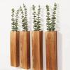 Wandpflanzer aus Holz, Bauernhaus-Wandvase, rustikale Wanddekoration, Pflanzenhalter für Grünpflanzen, Eukalyptusstängel, Blumen