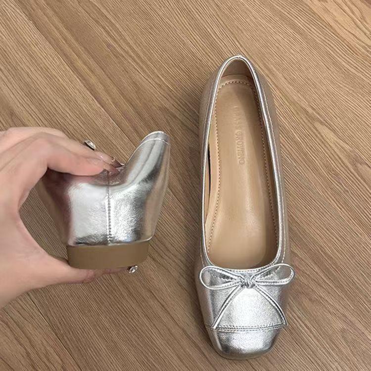 Spring and Autumn Bow Flat-bottomed Silver Single Shoes 2025 Popular Square Head Shallow Mouth Versatile Xiaoxiangfeng Shoes