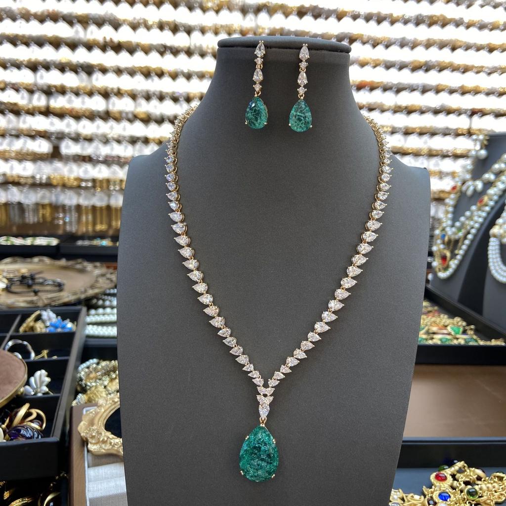 Necklace Female Color Treasure Bride Zircon Necklace Earrings Premium Jewelry Set Emerald Water Drop Pendant Jewelry Batch
