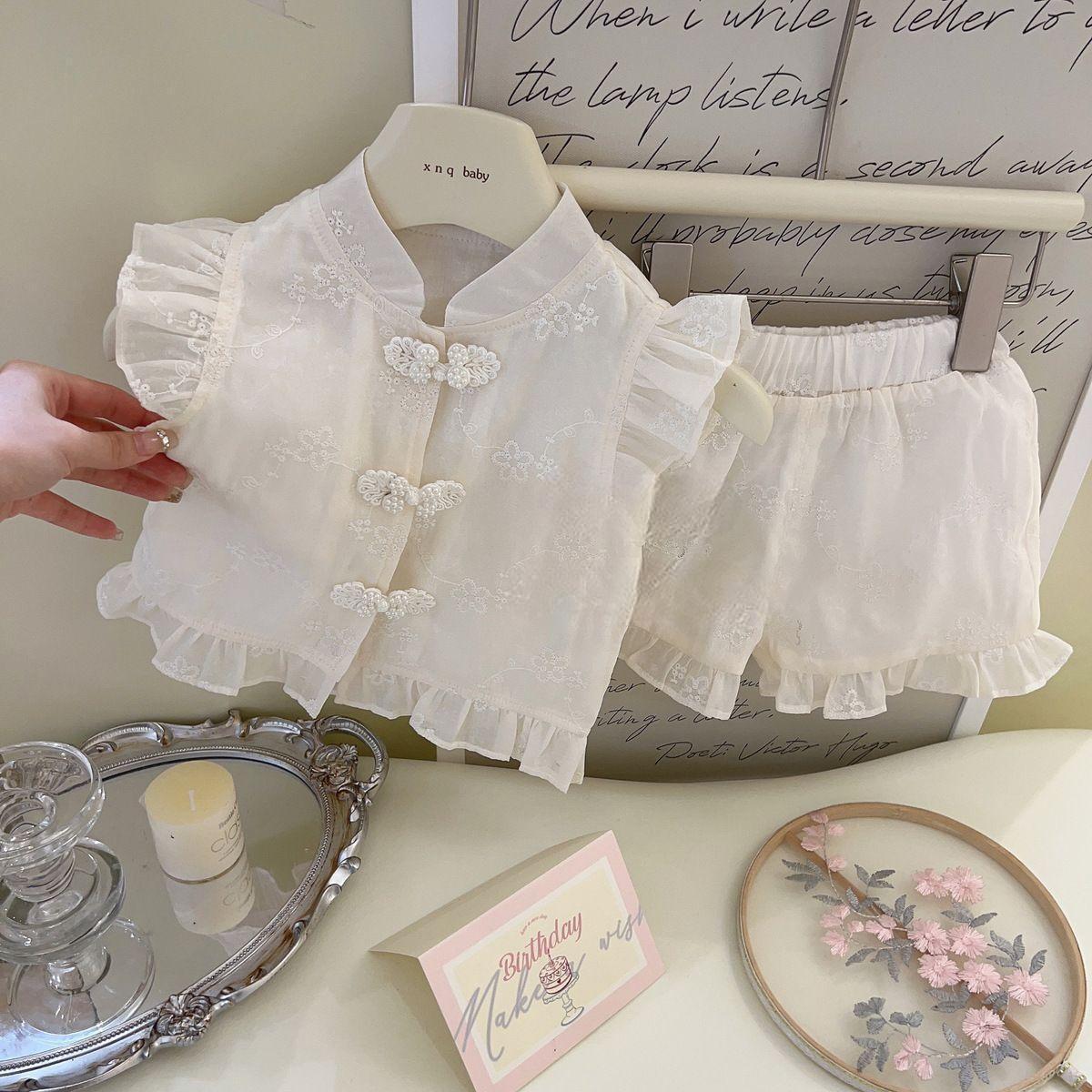 

1 комплект: костюм для девочки в китайском стиле, летний освежающий ребенок, воротник-стойка, пластинчатая пряжка, вышивка, без рукавов, топ-шорты, комплект из двух предметов 140 бежевый