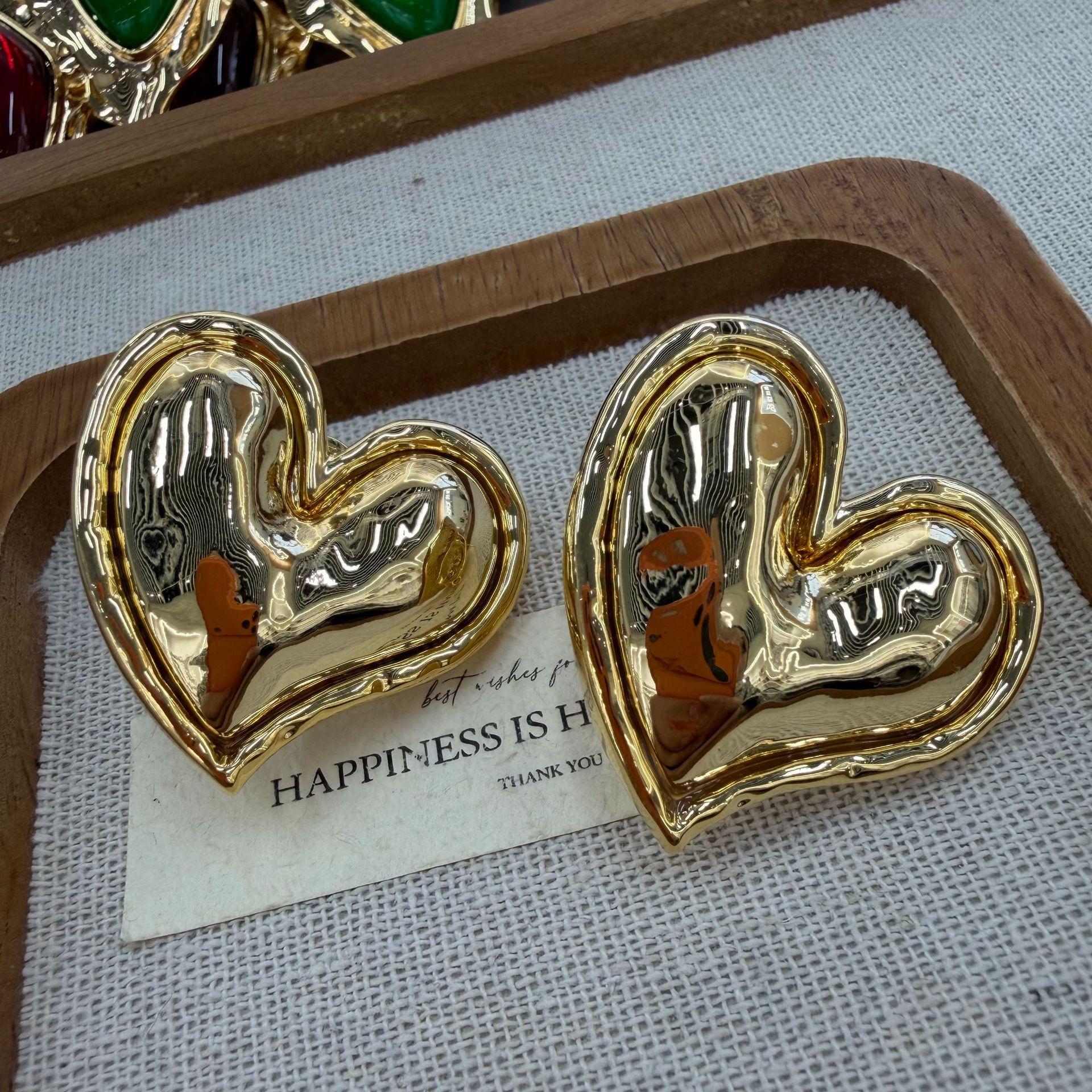 

Vintage Medieval Plain Gold Love Needle Earrings Women, Temperament High-End Earrings
