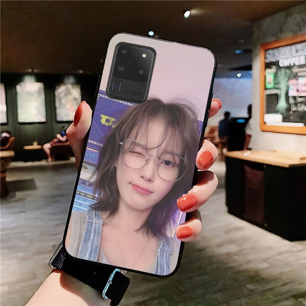Korean L-Lee Ji Eunes Female Singer Phone Case For Samsung S 24 Fe 25 Ultra Plus 20 Lite 21 30 22 23 24 22 Ultra 5G Fundas