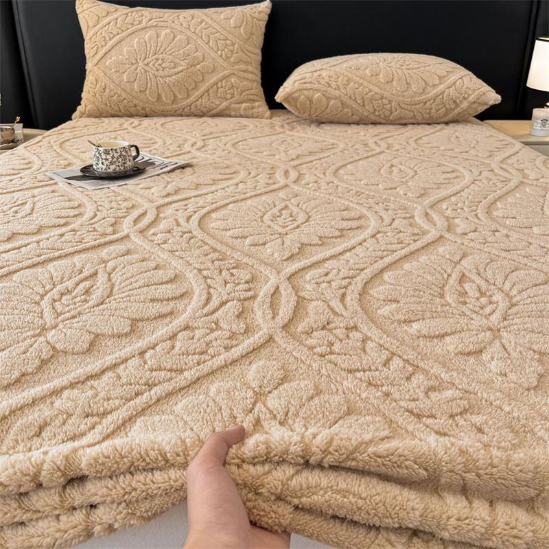 3Pcs Carved Velvet Fitted Bed Sheet With Elastic Band Milk Velvet Mattress Cover Fleece Mattress Protective Cover