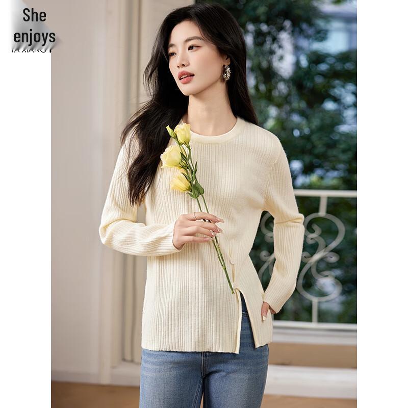 Women's Round Neck Knit Sweater with Slit Hem