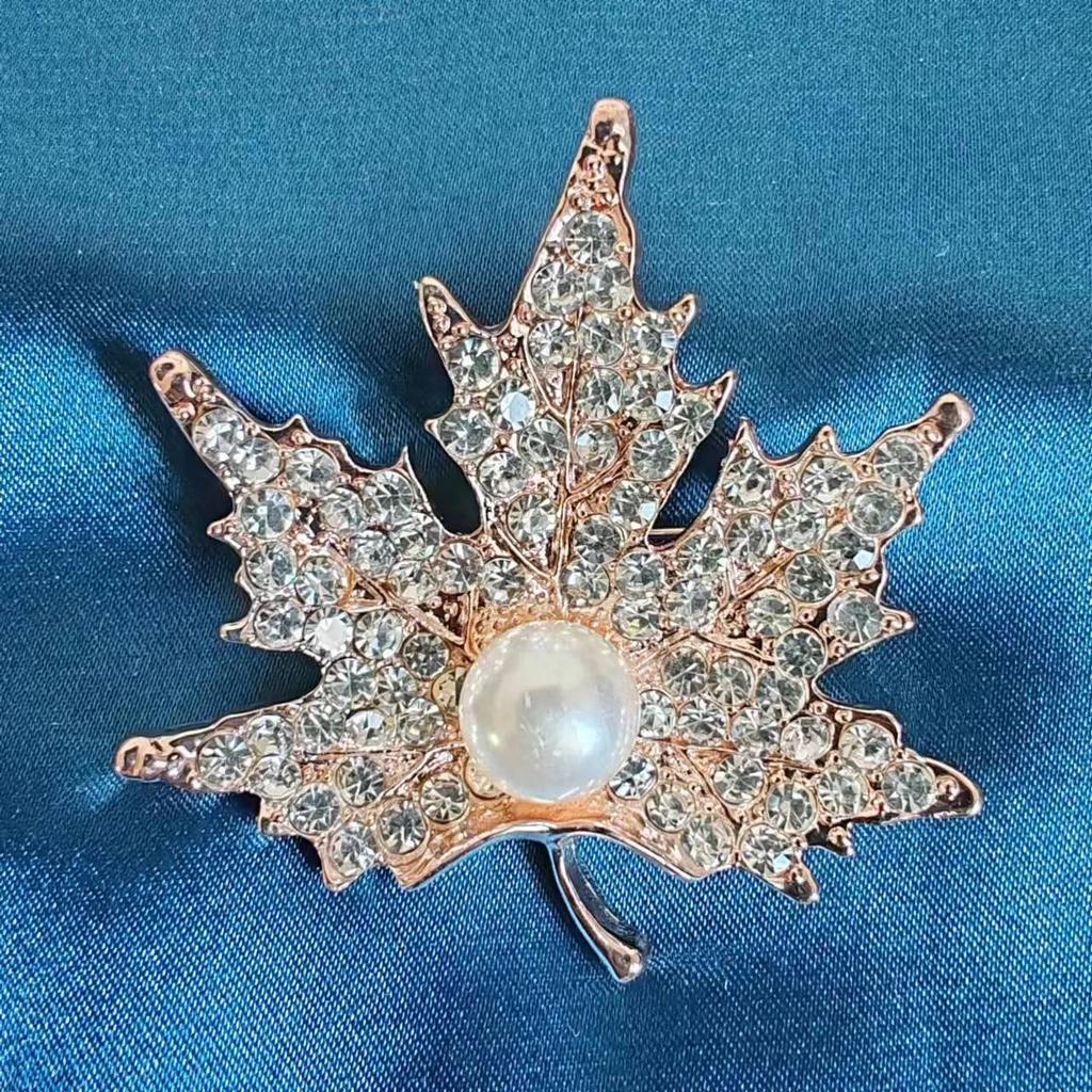 Barokk Retro Brosje: Elegant high-end corsage og smykketilbehør