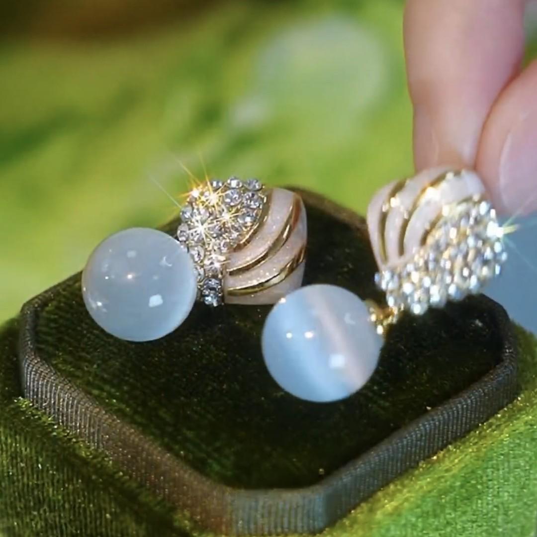 Elegant White Cat s Eye Beaded Dangle Earrings - High-End Geometric Design with Oil Drip Finish