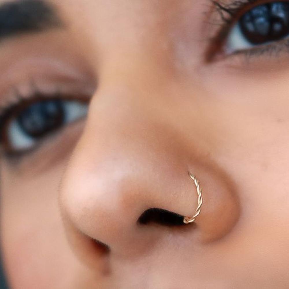 Huitan Neuer Twist U-Form Fake Nasenring für Frauen Faux Piercing Körperschmuck Persönlichkeit Fake Nasen-Lippenringe 1 Stück Nasenring
