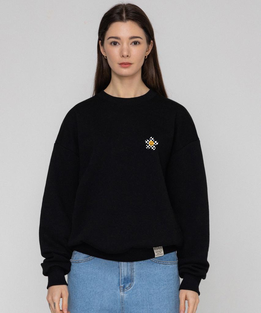 GRAVER [Unisex] Checkerboard Small Flower Sweatshirt_Black