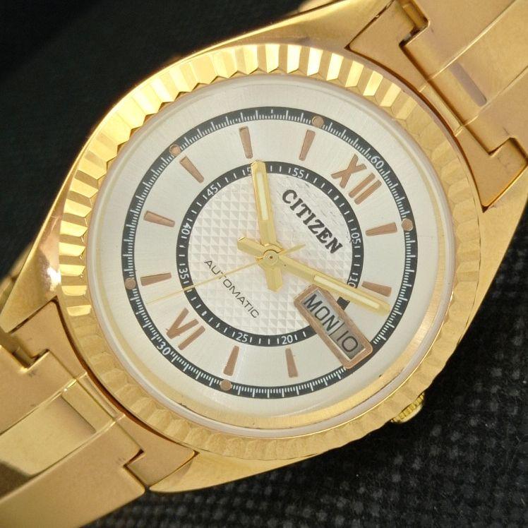 

REFURBISHED VINTAGE CITIZEN AUTO 8200 JAPAN MENS D/D SILVER WATCH 608f-a316264-9 SKU608f-a316264