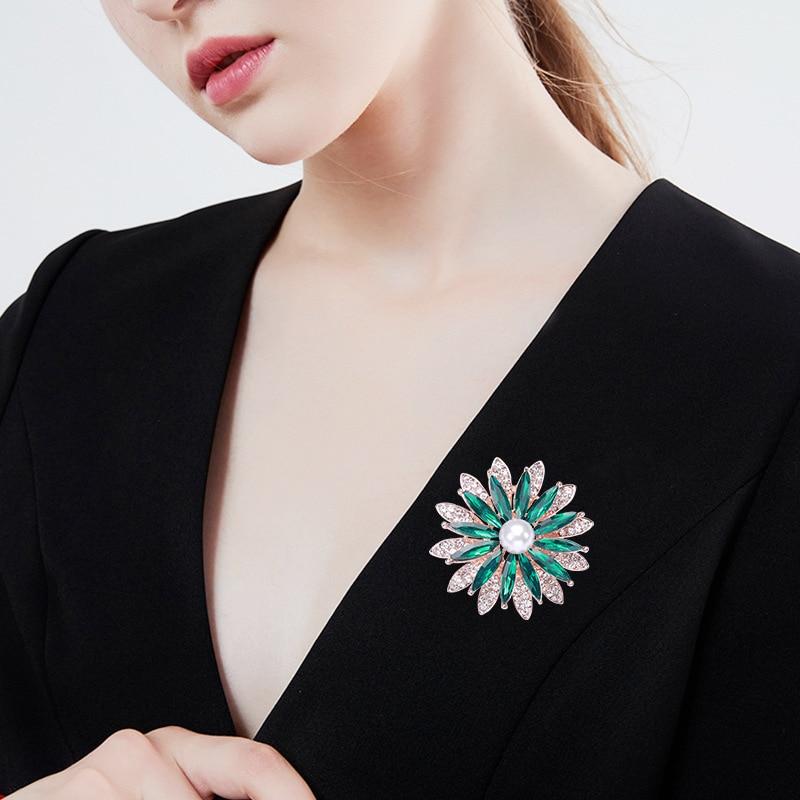 Blucome Geometry Flower Girl Brooch Water Droplets Crystal Brooches for Women Collar Suit Scarf Accessories Jewelry