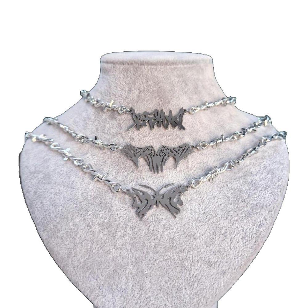 Personality Hip-hop Style Hollowed-out Black Butterfly Pendant Necklaces for Woman Men Thorny Collarbone Chain Hot Girl Jewelry