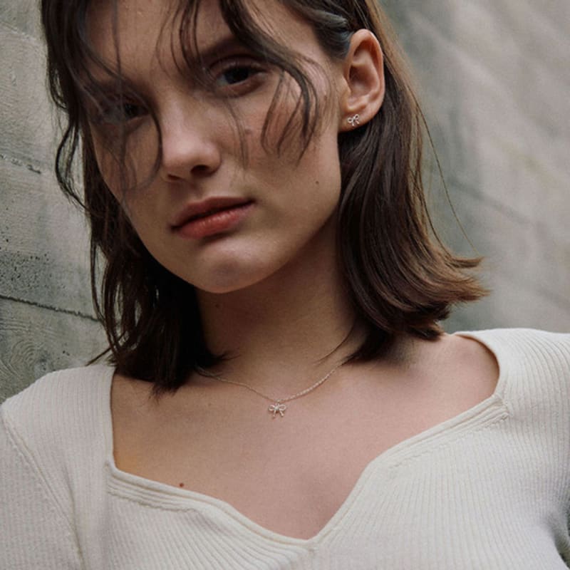 green [925 silver] Two.silver.186 / ribbon earring (silver)