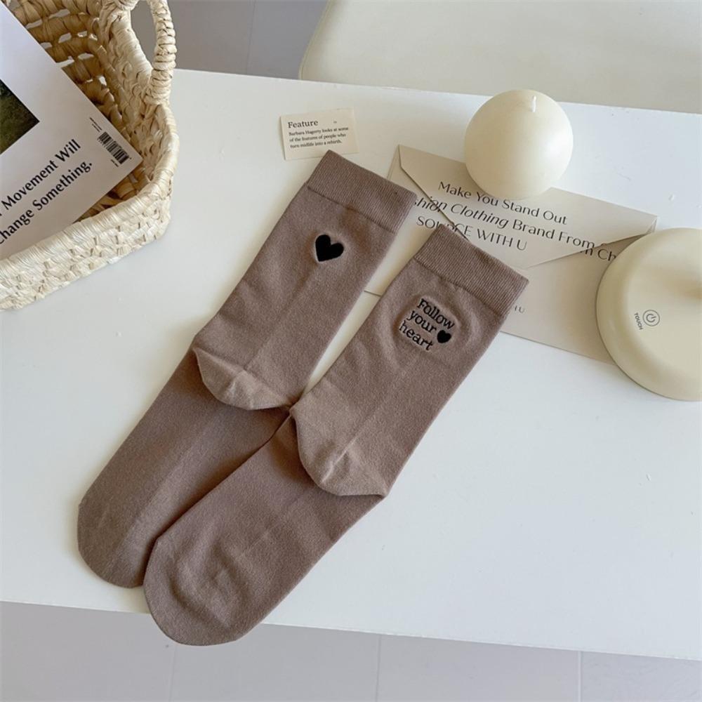 

Embroidery Heart Mid-tube Socks Trendy Letter Winter Socks Fashion Knitted Socks Winter кавовий