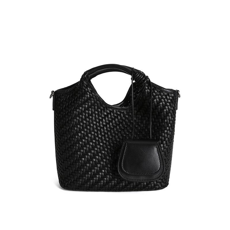 Retro fashion hand-woven bag large capacity commuting temperament portable tote bag high sense sheepskin mother bag women