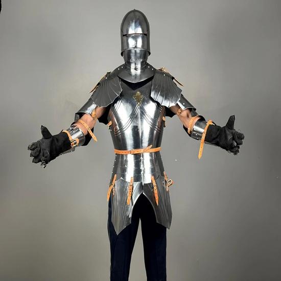 Německá gotická zbroj Středověký rytíř Poloviční zbroj oblek 15. století Larp Cosplay zbroj Nejlepší dárek pro něj