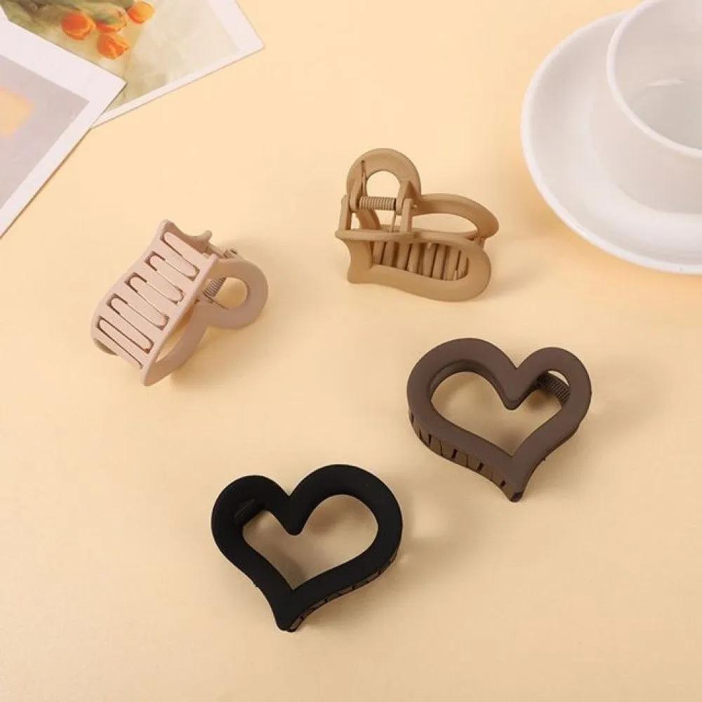Set of 4 Ludia Modern Hair Claw Clips: Heart Hair Claw Clip 4-piece set
