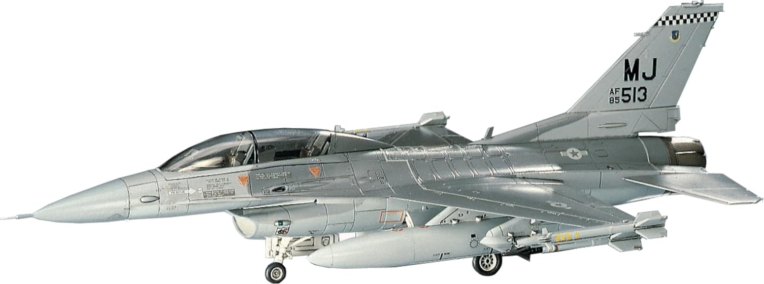 Hasegawa US Air Force Fighting Falcon Plastic Model Kit D15 1/72 F-16D