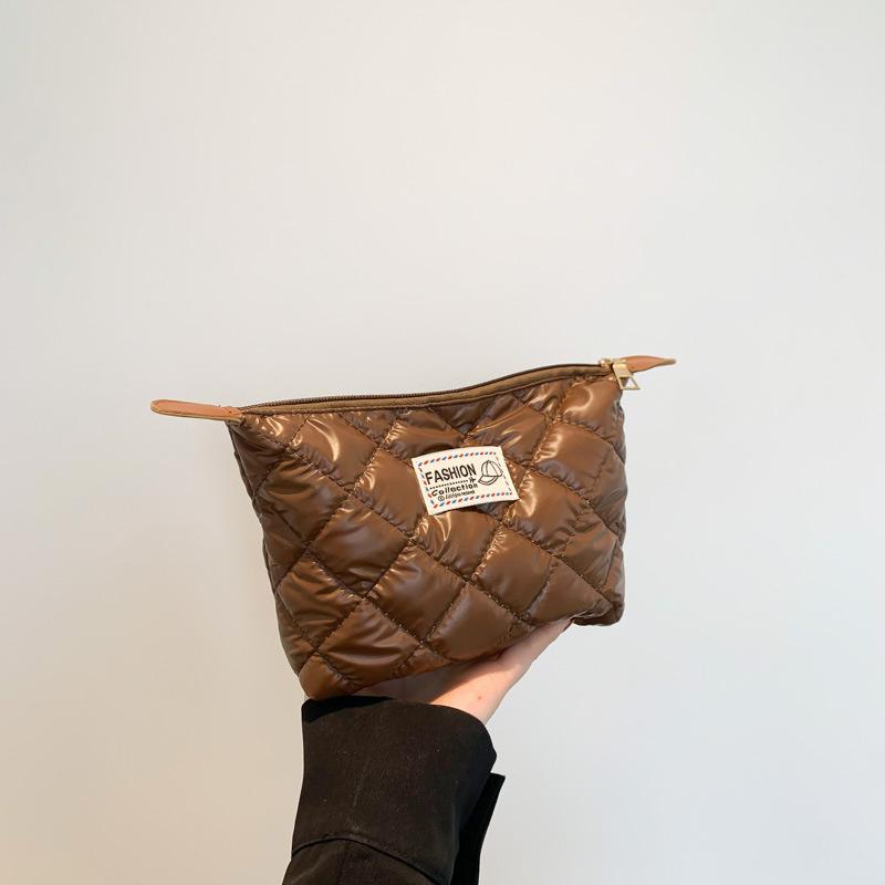 

Stylish Korean Fashionable Makeup Bag For Girls With Large Capacity And Chic Design коричневий