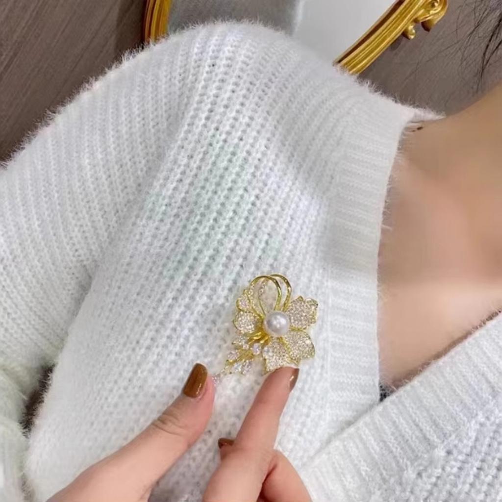 Floral Tassel Brooch with Micro Pave Zircon Copper Base Thick Gold Plating Imitation Pearl Pin for Suit Dress Accessories