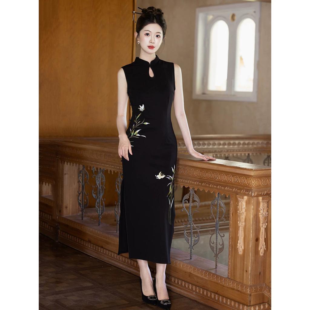 New Chinese cheongsam, black embroidered sleeveless women's summer high-end national style dress, daily wear, dignified temperament