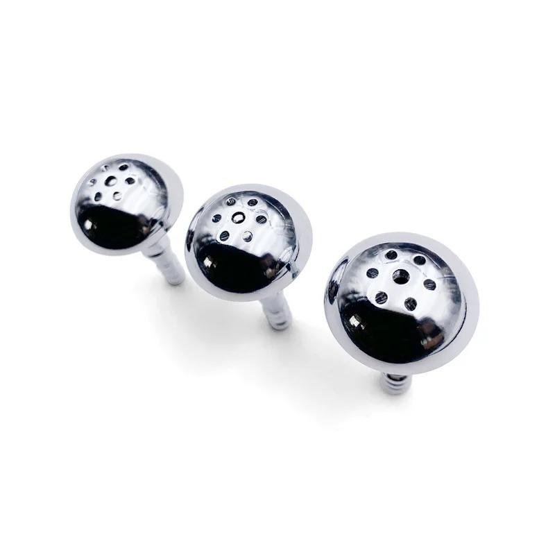 Қос жұдырықтасу туралы бейне Қыз сумен мастурбация жасайды