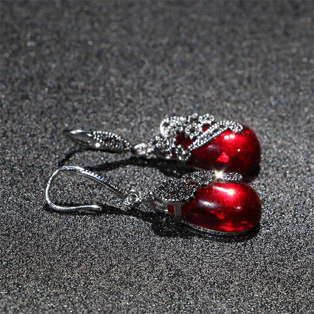 

Cellacity Винтаж Серебро 925 Ювелирные Изделия Капли Воды В Форме Драгоценных Камней Серьги для Женщин Изумрудные Рубиновые Капли Для Ушей Темперамент Вечерние красный