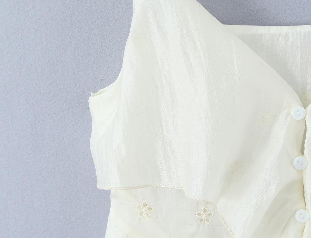 Retro-Chic-Top mit V-Ausschnitt, Stickerei und Lochmuster