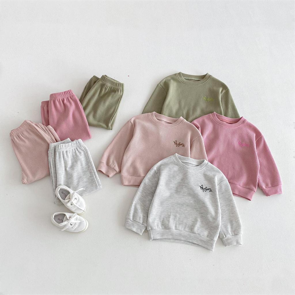Spring Arrival: Unisex Waffle Knit Two-Piece Set for Toddlers & Kids with Letter Embroidery - Korean Style Home Wear