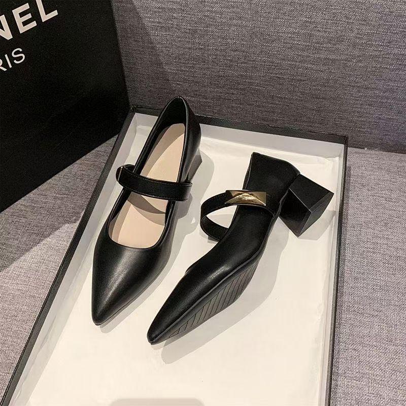 Thick-soled tall women's French retro single shoes 2025 autumn and winter pointed thick heel word with shallow mouth Mary Jane shoes explosion