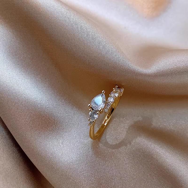 Adjustable Zircon Snake-Shaped Fashion Ring - Unique Design, All-Match Accessory for Women