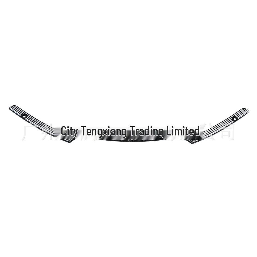 CNC Black Windshield Trim for FLTRXS 15-17