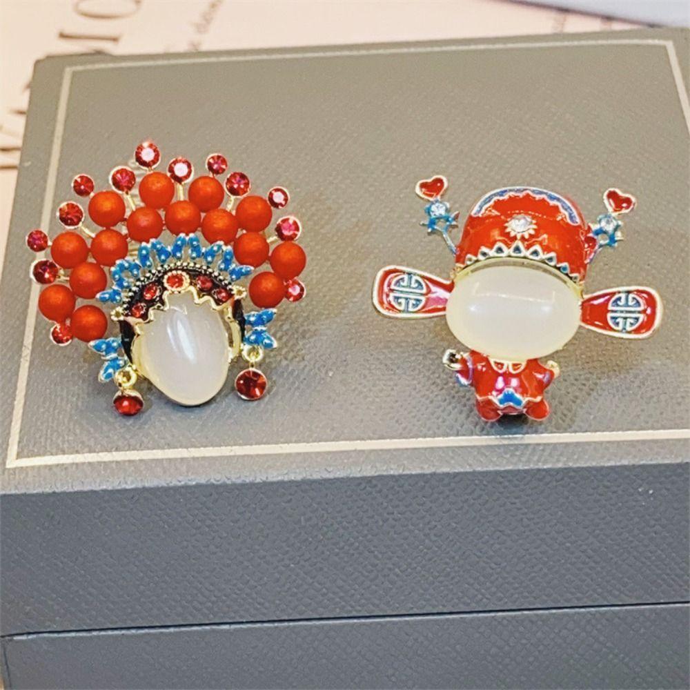 

Червоні жіночі брошки Циркон Ювелірні вироби Tao Ma Tan Одяг Значки Шпильки Щоденний одяг Woman