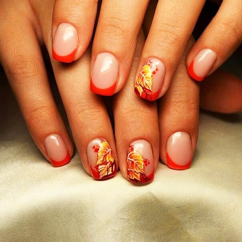 Maple Leaf Press on Nails Fall Leaves Stick on Fingernails Thanksgiving Short Square False Nails 24Pcs Glossy Silver Glitter Acrylic Fake Nail Autumn