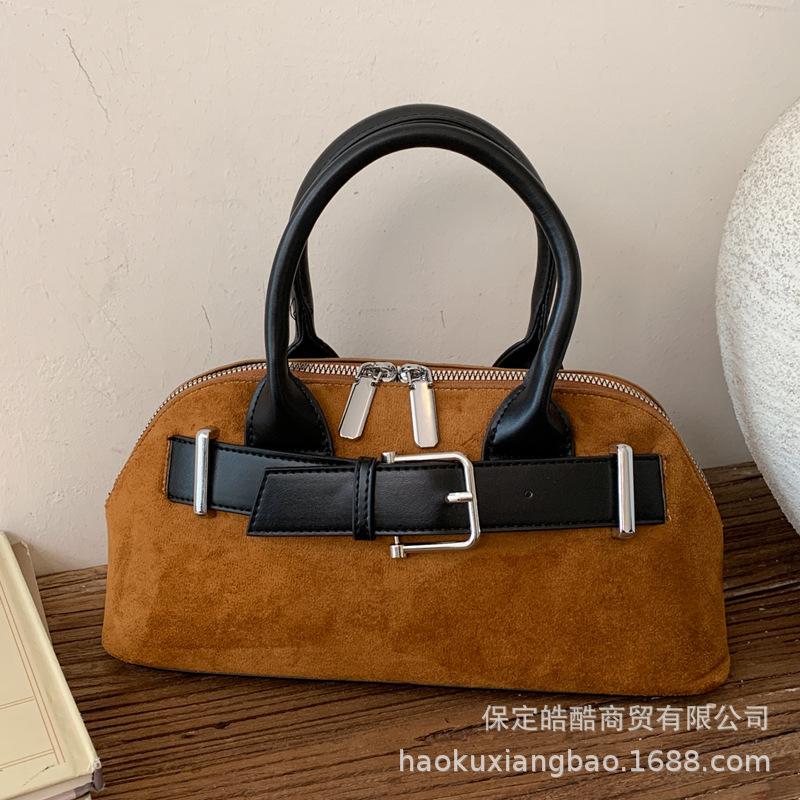 Korean Niche Portable Bowling Bag Women's 2025 Autumn and Winter New Fashion Shell Bag Versatile Shoulder Messenger Bag
