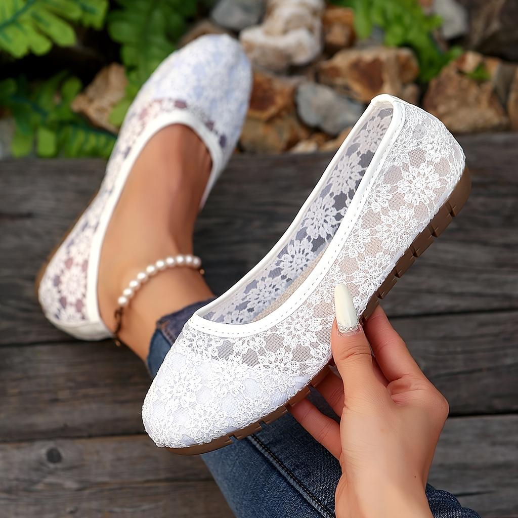 Festive Plaid Bow Flats: Lightweight, Comfortable, And Stylish for All Seasons