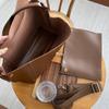 Ladies' Autumn and Winter New Retro Briefcase Niche Design Internet Celebrity High-end Commuting Shoulder Bag