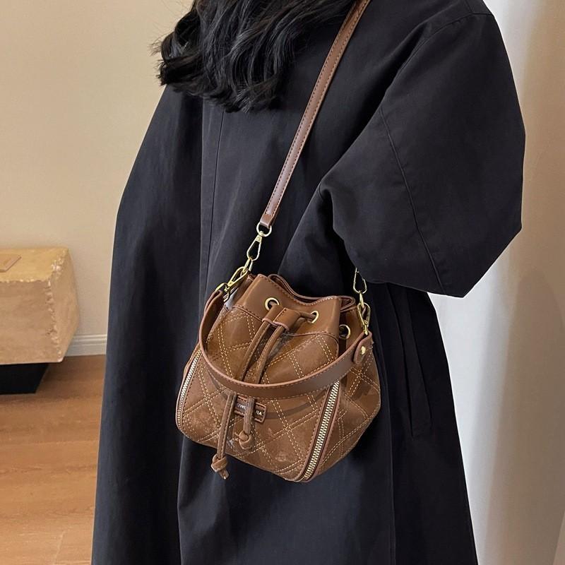Trendy Bucket Bag For Women 2023 New Autumn Winter Handbag High-end Large Capacity Shoulder Crossbody Bag коричневый