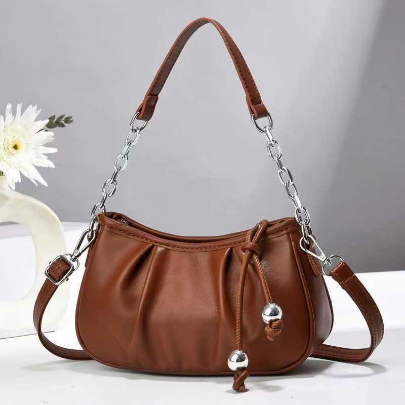 The New Portable Pleated Dumpling Bag Female Fashion All Simple Shoulder Bag Korean Version of The Trend Casual Crossbody Bag