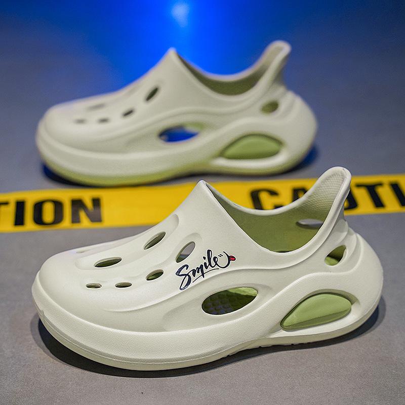 

Sandals Men s Summer 2025 New Casual Versatile Men s Outdoor Sports Wading Baotou Stepping Shit Beach Shoes Tide 45 м ята зелений колір