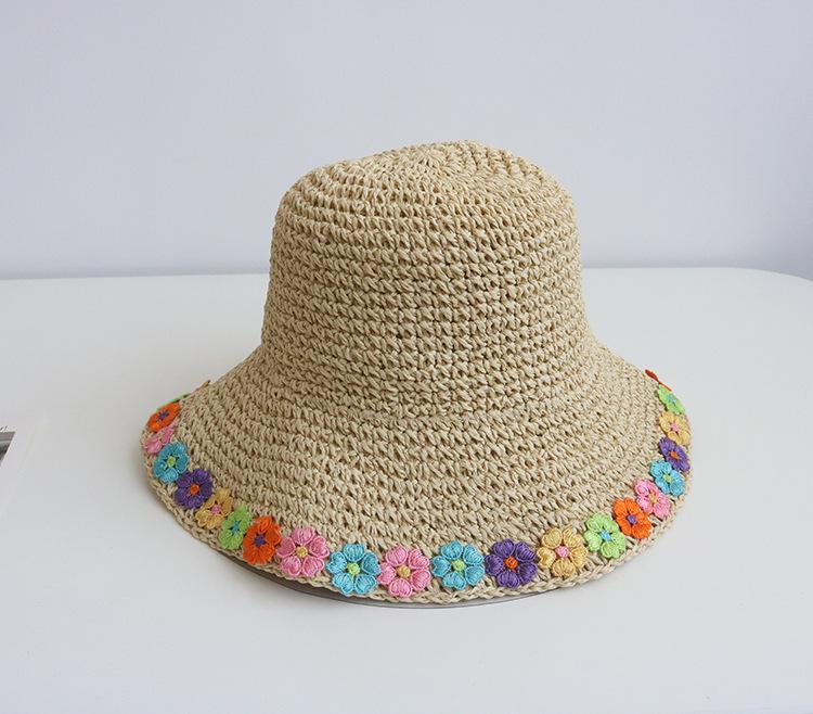 

Small fresh crochet straw hat women s versatile summer sunshade fisherman hat children travel sunscreen basin hat foldable M（56-58cm） бежевый