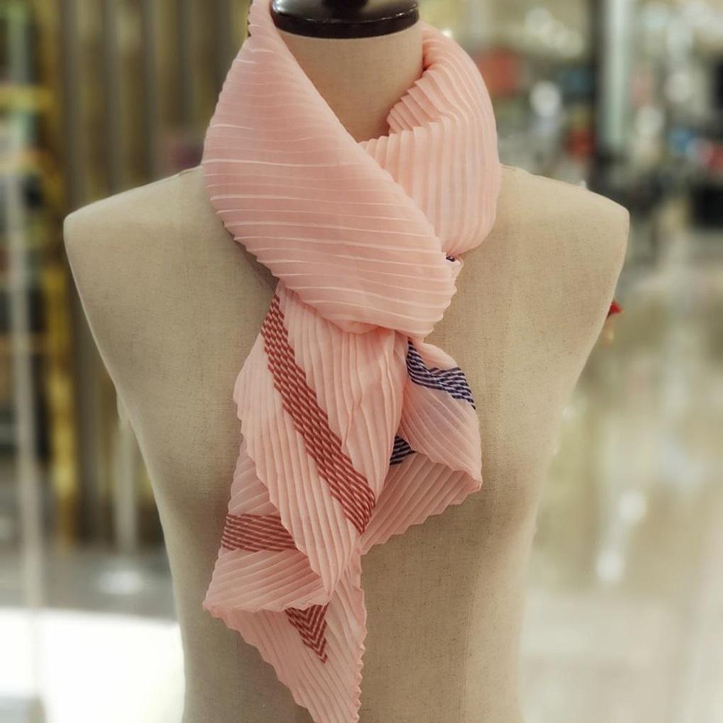 Border Machine Pleated Scarf E20F2PO403