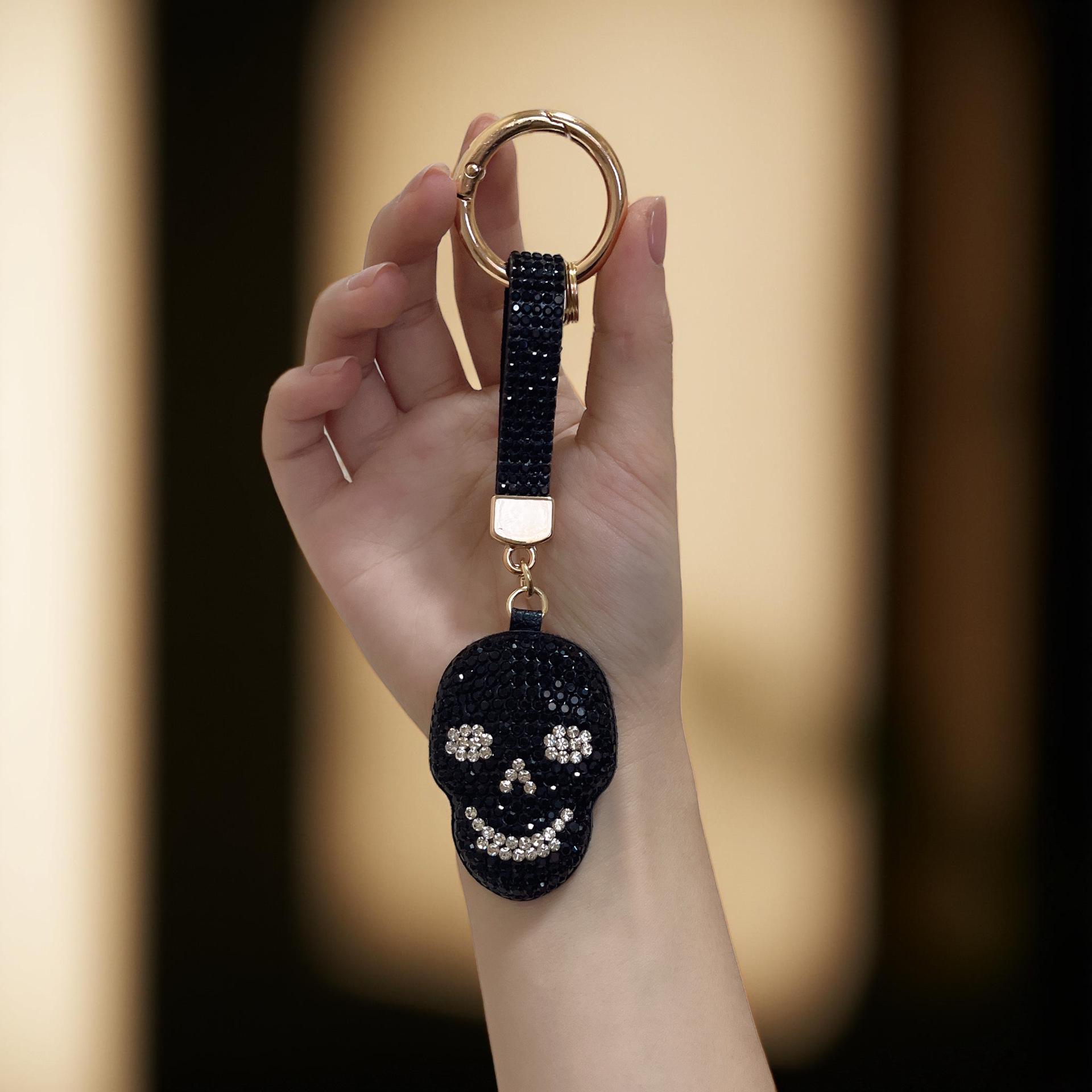 Elegant Rhinestone Skull Car Pendant & Keyring