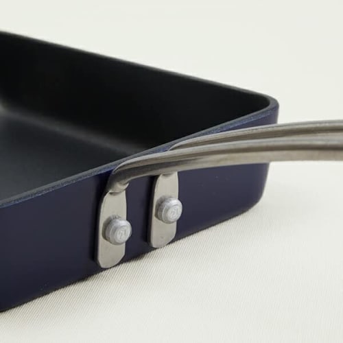 Yutori No Kukan (Comfortable Space) Harumi Kurihara Square Frying Pan, Navy, for Direct Heat Use, HC2A1102-40F