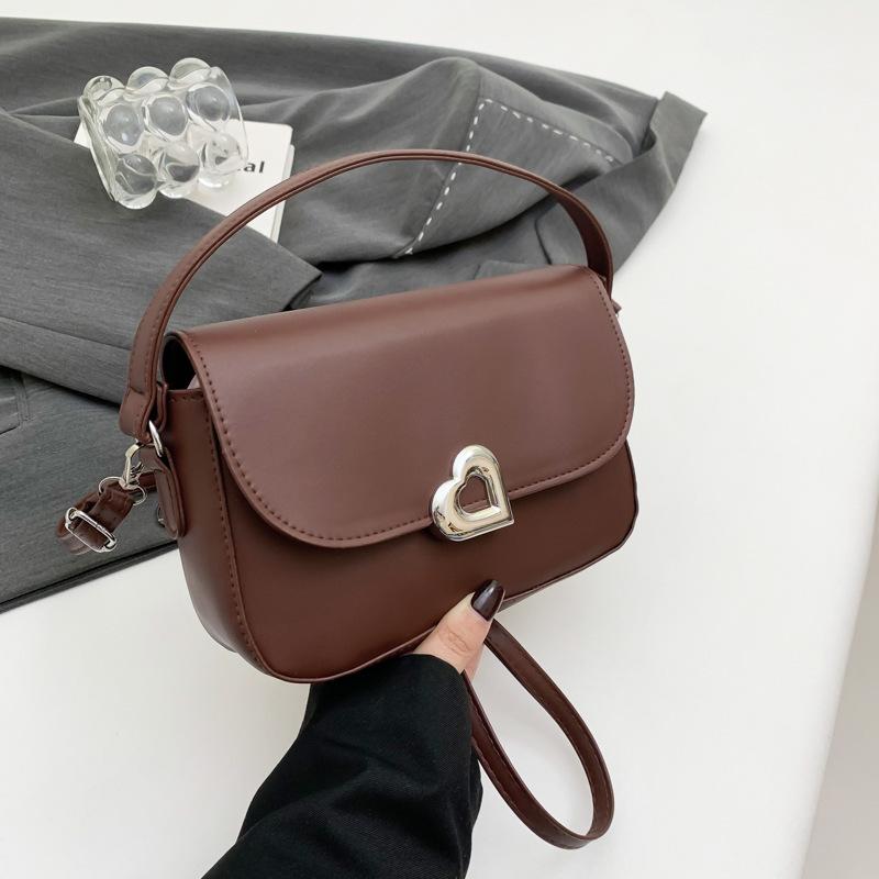 Textured Foreign Style Underarm Handbag Women's 2025 Winter New Fashion Casual Saddle Bag Single Shoulder Messenger Bag