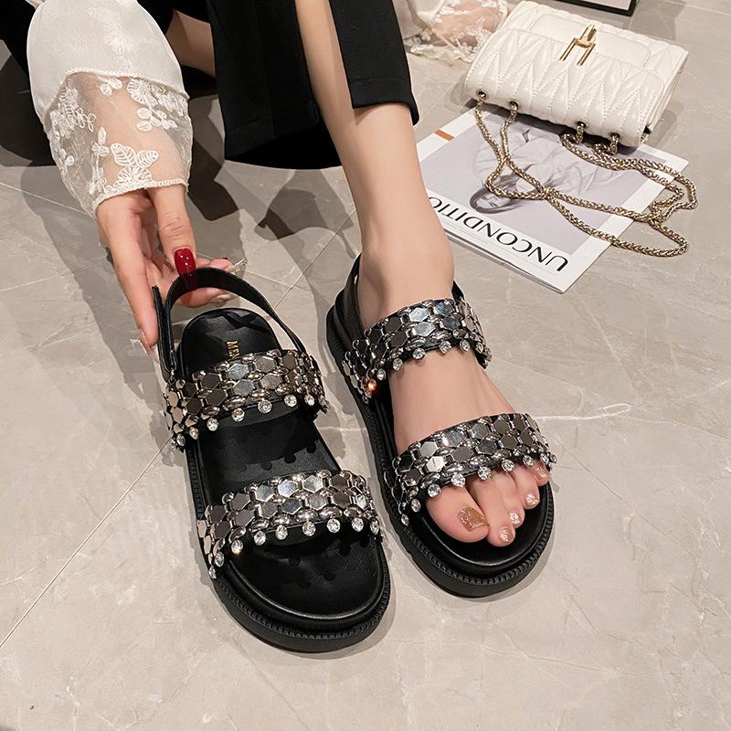 

Fashion punk style metal sheets platform sandals women back strap thick bottom muffins shoes crystal pendant gladiator sandalias size 43 6.5 чёрный