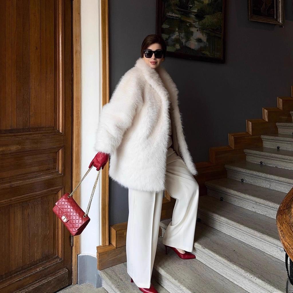 New long fox fur simulation fur winter Internet celebrity plush medium and long fur European and American style women's coat