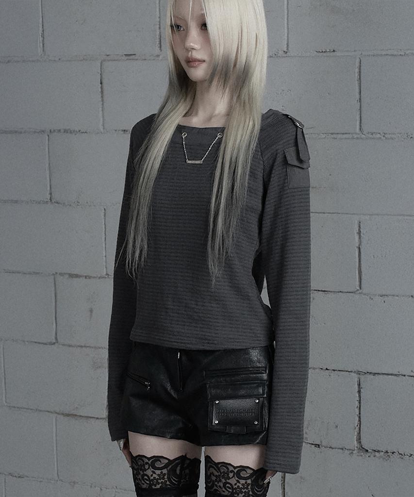 ETRE AU SOMMET Chain Bijo Pocket Long Sleeve T-Shirt (Charcoal)