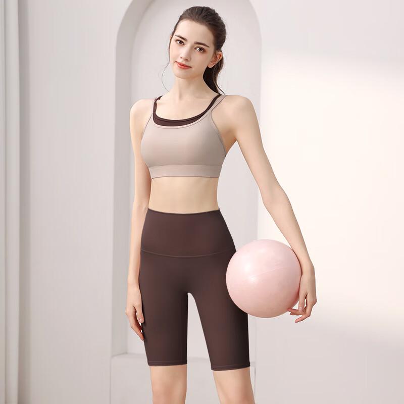 OEING Women's Sports Bra & Capri Pants Set