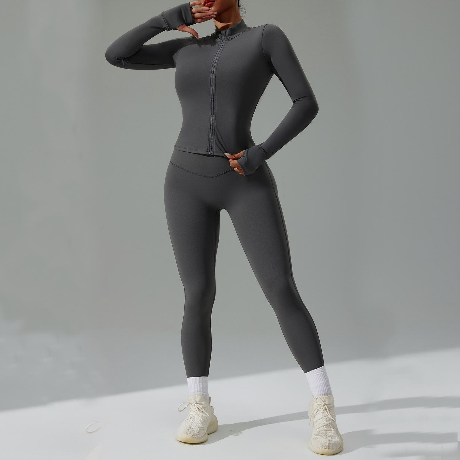 

Женский быстросохнущий спортивный комплект из трех предметов для йоги и бега XL (EU)