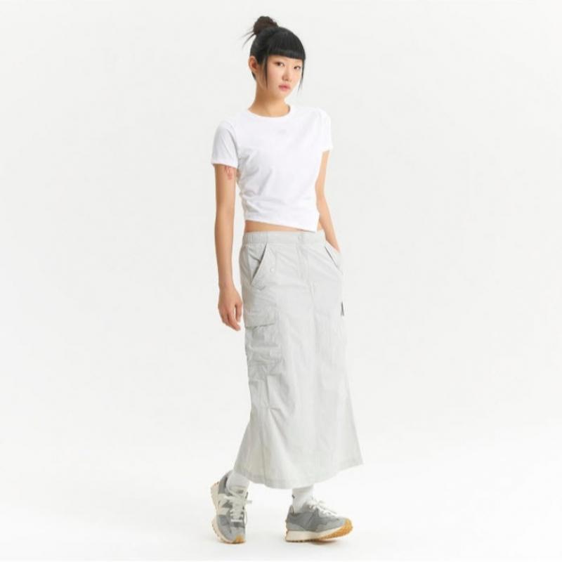 Newbalance Women S Frozen Shirring ShorT Sleeve T eqS Nbnee2w442 10